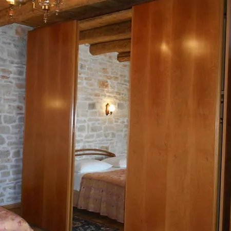 Baderna Apartment *