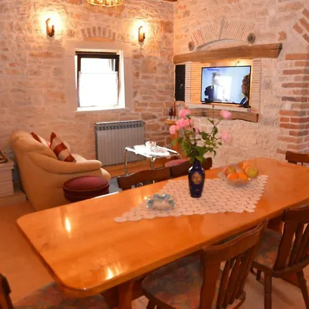 Baderna Apartment